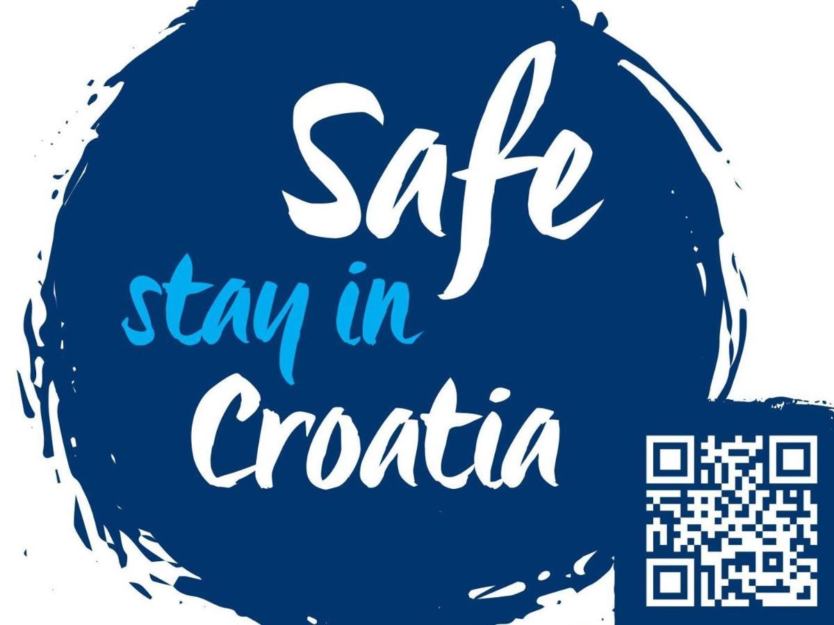 Ivan B&B, 5 Star Superior Room, Near The See And Park Novigrad  Bagian luar foto